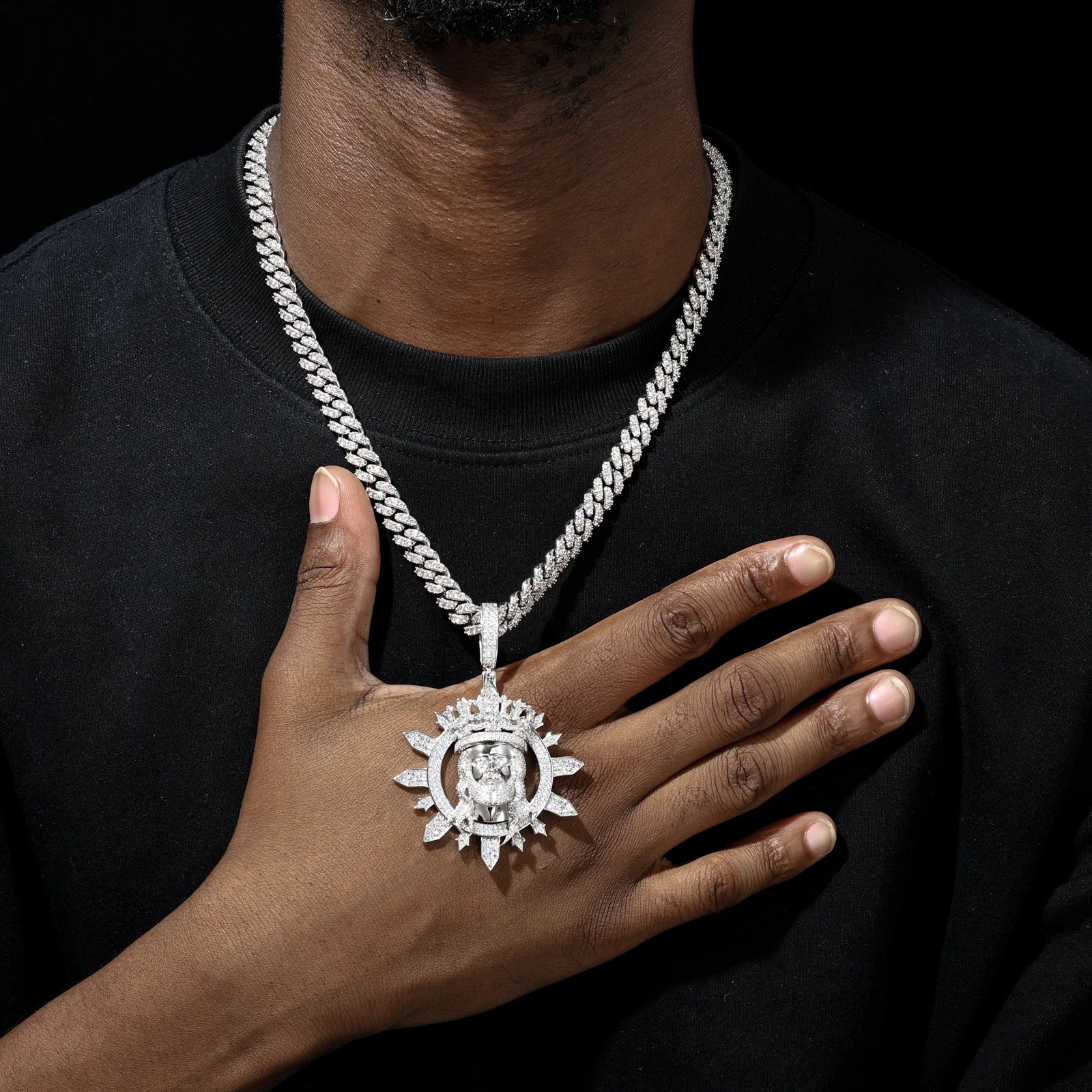 Moissanite Jesus Head Pendant Necklace – Iced Out Design | Christian Faith Hip Hop Jewelry for Men & Women