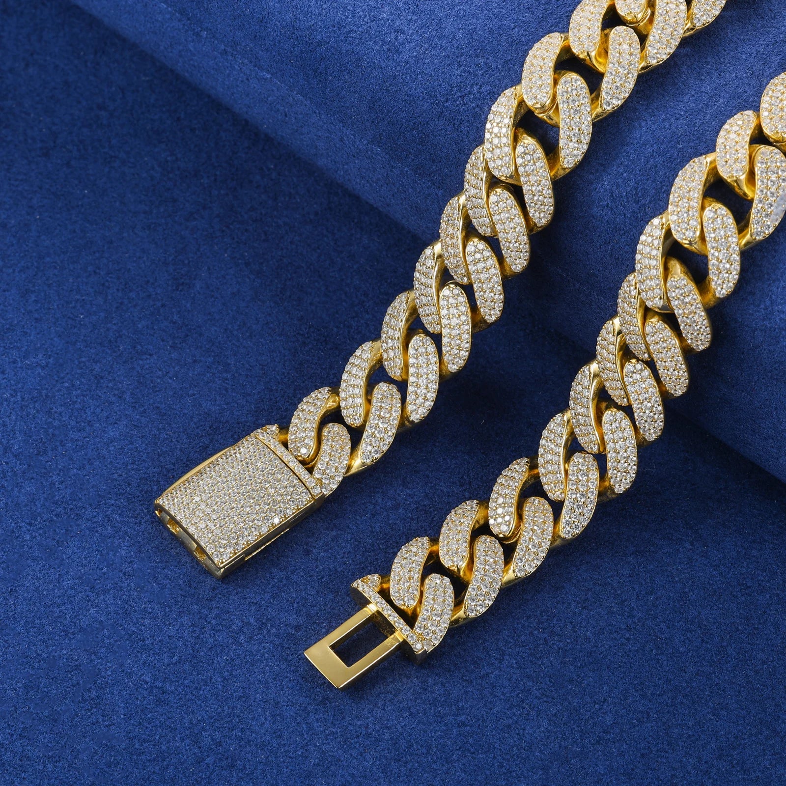 Moissanite Cross Necklace – VVS Iced Out Cuban Link | S925 Sterling Silver Hip Hop Jewelry for Men & Women