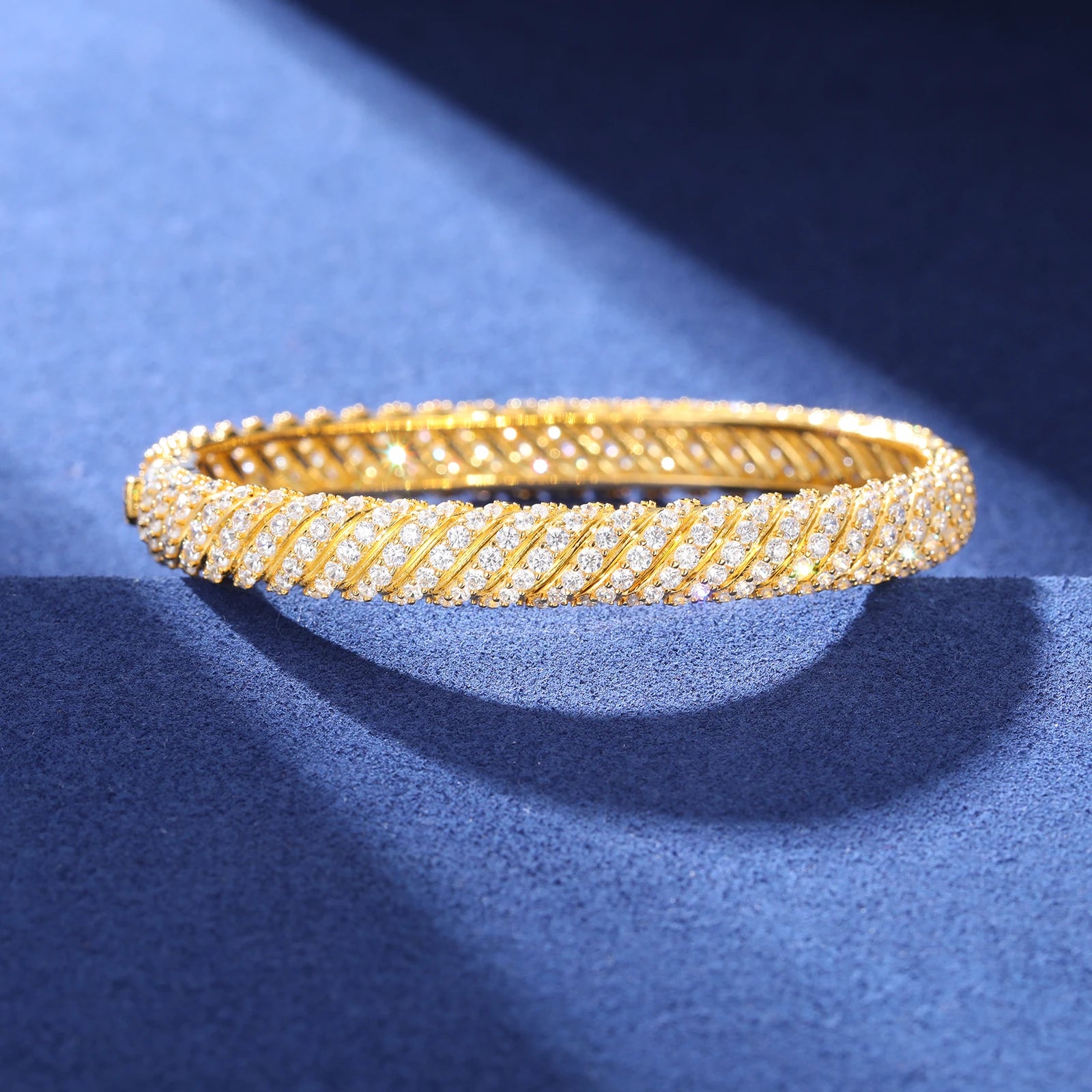 Moissanite Twist Bracelet – 8mm Iced Out | S925 Sterling Silver Hip Hop Jewelry for Men & Women