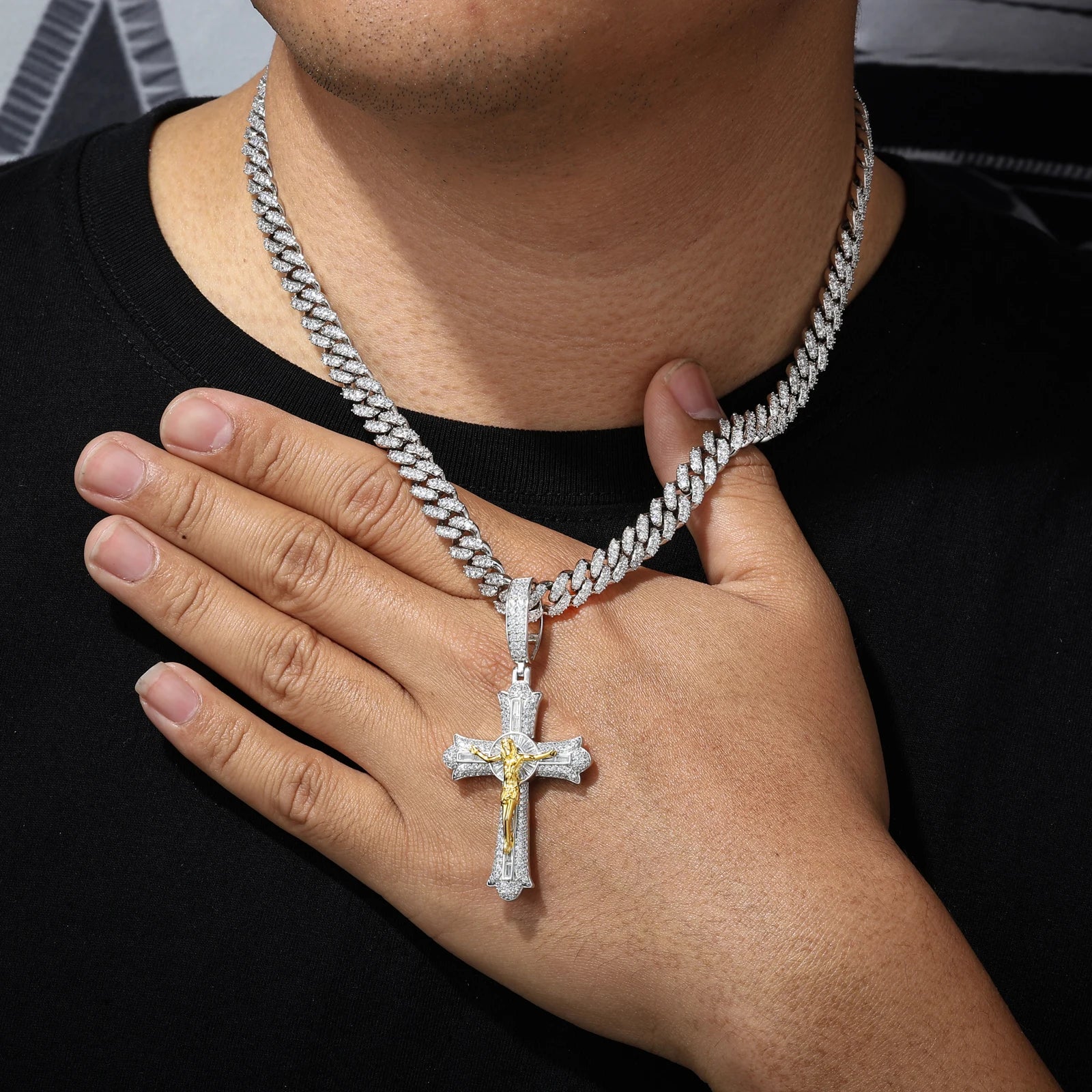 Moissanite Cross Pendant – D VVS Jesus Crucifix | 18K Gold Plated 925 Silver Religious Jewelry for Men & Women