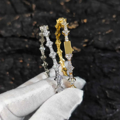 Flower tennis chain moissanite