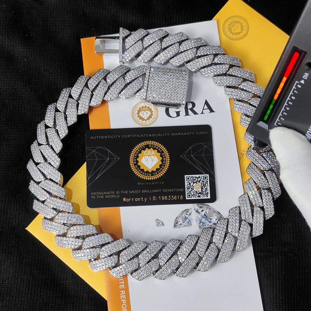 Cuban link moissanite