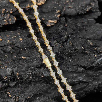 Flower tennis chain moissanite